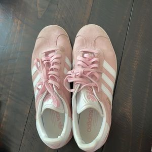 Adidas pink Gazelle. Size 8
